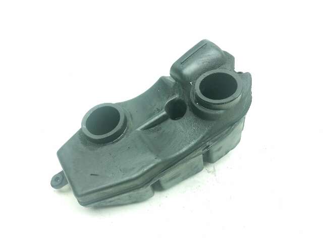 02 Yamaha V Star XVS 1100 Air Intake Filter Housing