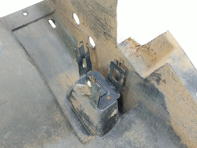 15 Can Am Maverick 1000R XMR Front Left Floor Board Cover 707900181 Damaged