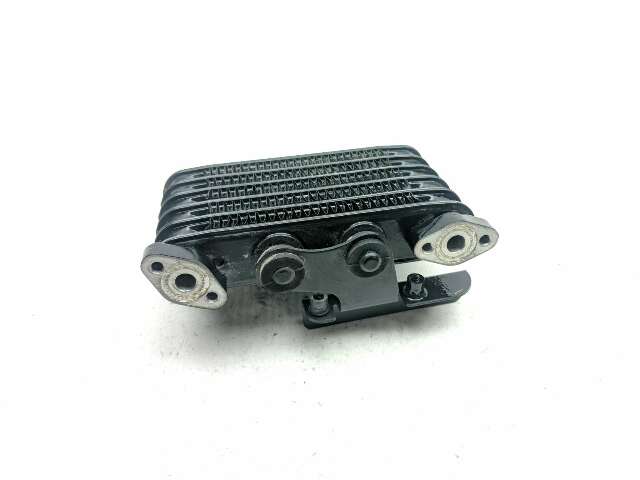 06 07 Yamaha Stratoliner Roadliner XV1900 XV19  Engine Motor Oil Cooler 124100-7940
