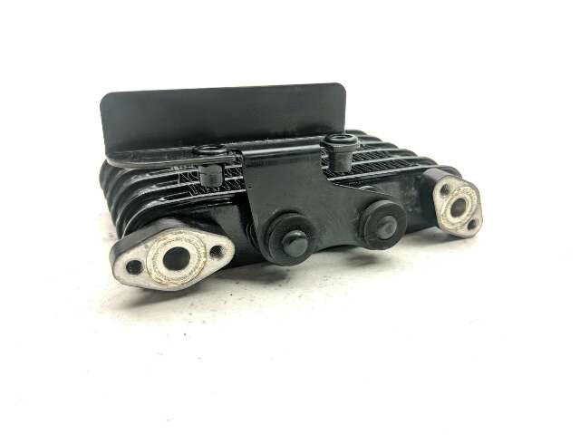 06 07 Yamaha Stratoliner Roadliner XV1900 XV19  Engine Motor Oil Cooler 124100-7940