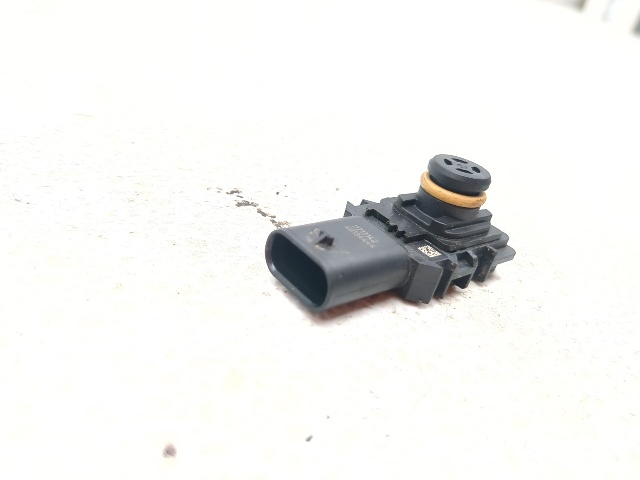18-24 Ducati Panigale V4S Map Sensor Front 55243731B D