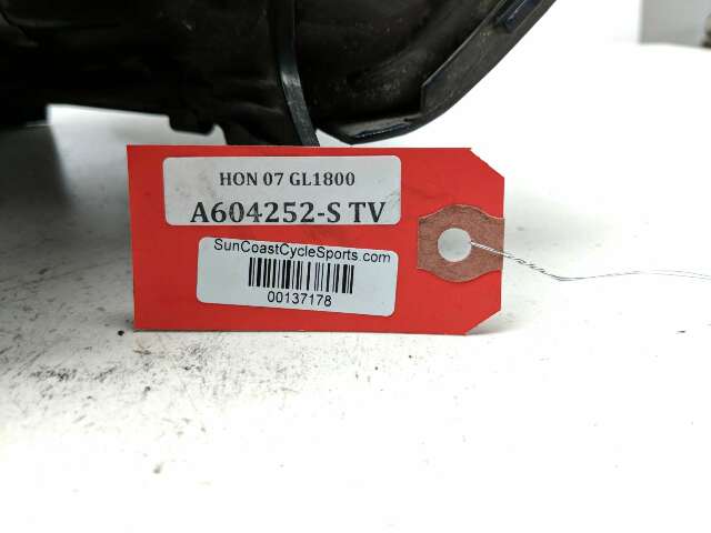 05-10 Honda Goldwing GL 1800 Right Side Saddle Bag Luggage Case