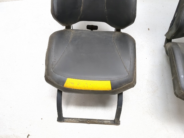 ATTN: DMG - 11-14 Can Am Commander 1000 X Front Left & Right Seat Set Bench