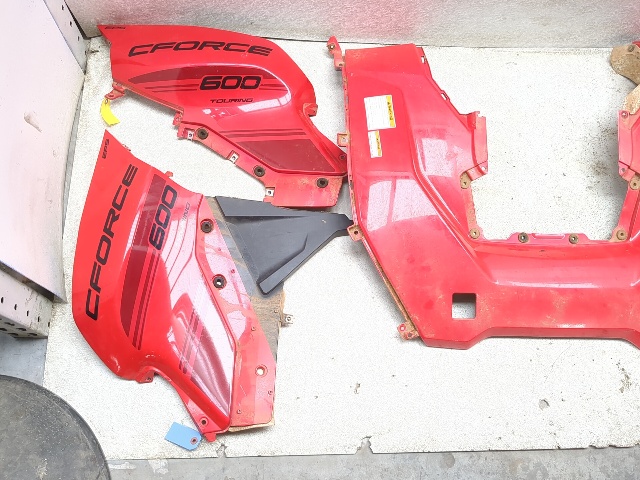 20-25 Cfmoto Cforce 600 Touring Front Left 4-PIECE Set Body Plastics Set Fender