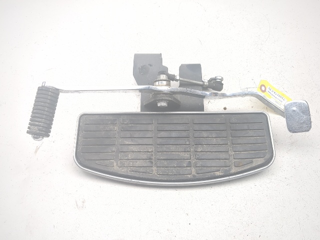05-23 Suzuki Boulevard C50T VL800 Front Left Shifter & Bracket Rider Floorboard
