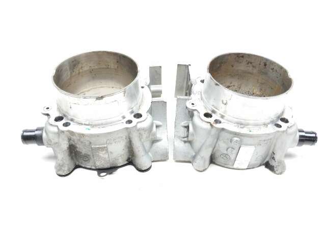 10-18 Ducati Multistrada 1200 Engine Motor Cylinder Head Jugs