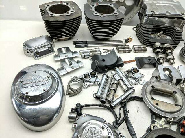 00 Harley Davidson FLHRCI Road King Classic Engine Cylinder Head