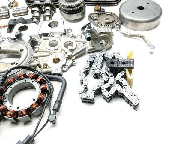 DAYSセット 00 Harley Davidson FLHRCI Road King Classic Engine Cylinder Head