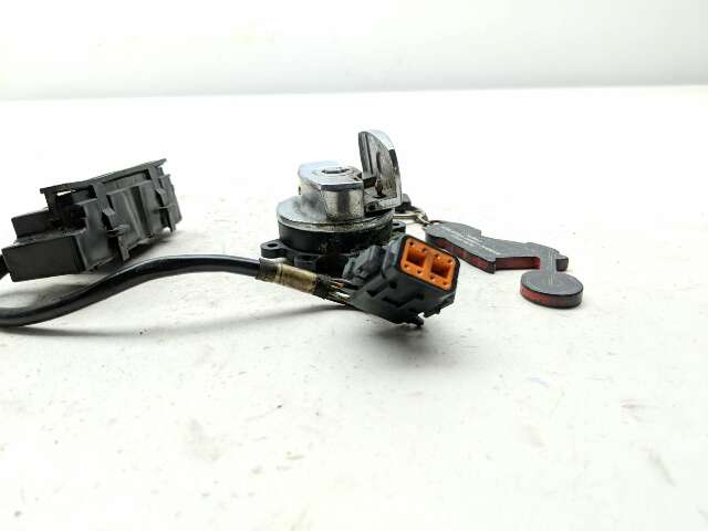 05-09 Harley Softail Heritage Classic FLSTCI Ignition Lock Key