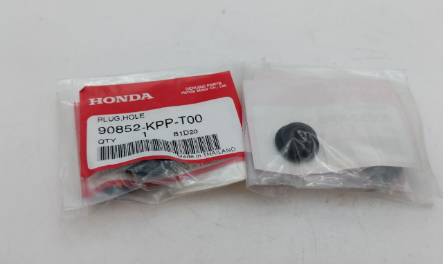 セット QTY 4 | 2019-2024 Honda CBR CB CMX CRF 300 500 650 OEM Rubber Hole