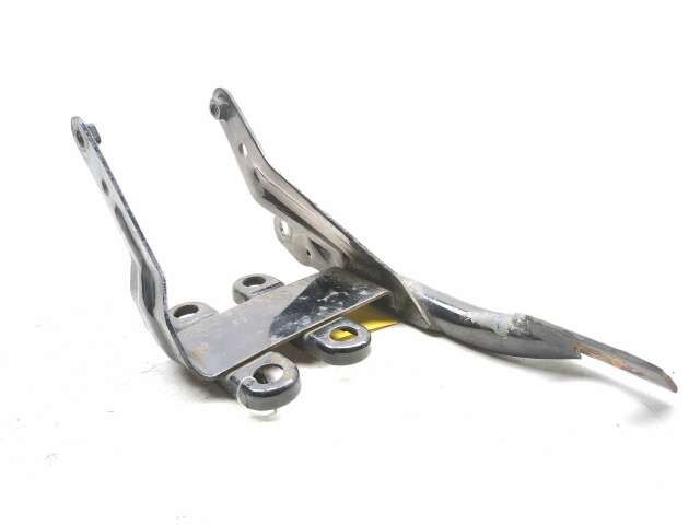 05-19 Suzuki LS650 Boulevard S40 Exhaust Mount Bracket Holder