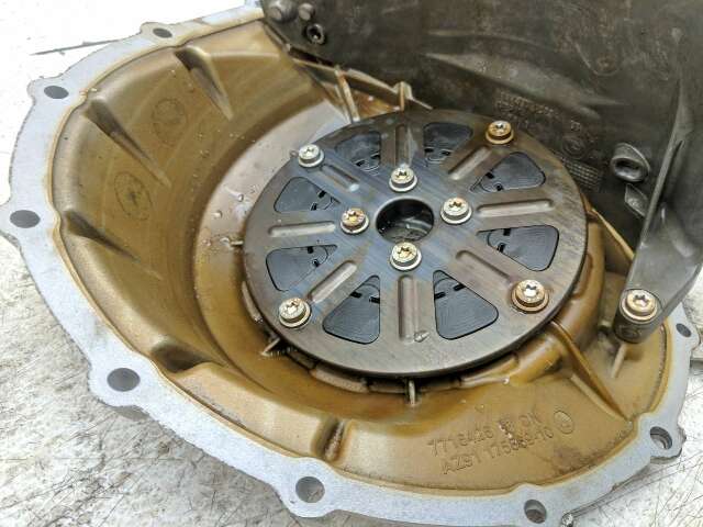 11-15 BMW K1600 GTL Right Engine Motor Clutch Side Cover 7716426