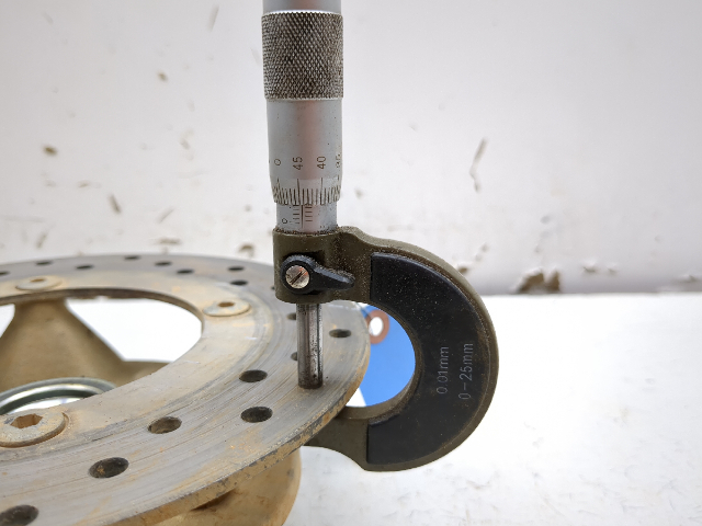 16-18 Yamaha Wolverine YXE700 Front Right Wheel Hub Disc Brake Rotor