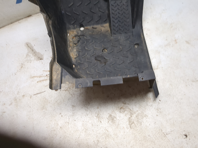 16-18 Yamaha Wolverine YXE700 Right Floorboard Footwell Cover Panel Plastic