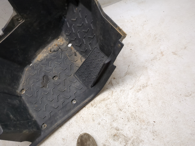 16-18 Yamaha Wolverine YXE700 Right Floorboard Footwell Cover Panel Plastic