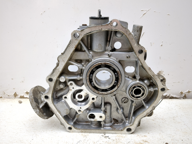 12-16 Kubota RTV400CI RTV 400 Engine Motor Main Bearing Cover