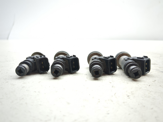 01-03 Suzuki GSXR 600 750 Gas Fuel Injectors