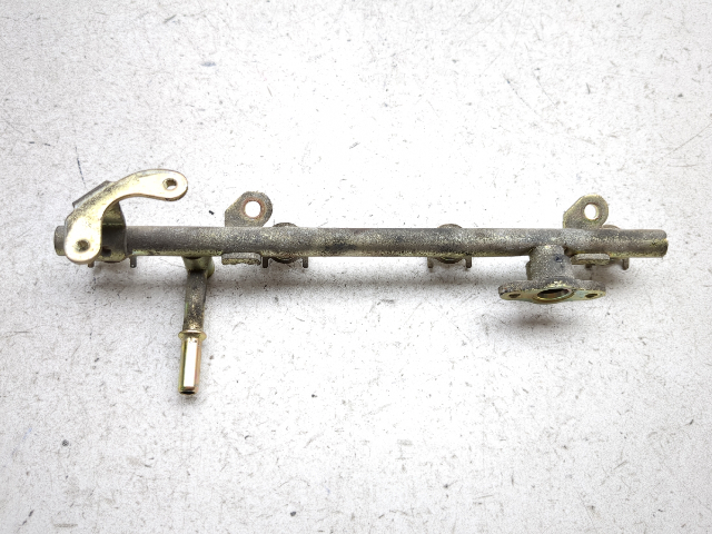 03-05 Yamaha YZF R6 Gas Fuel Injector Rail