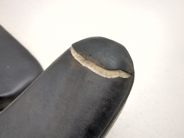 05-08 Kawasaki VN1600 Vulcan Nomad MUSTANG Passenger Backrest