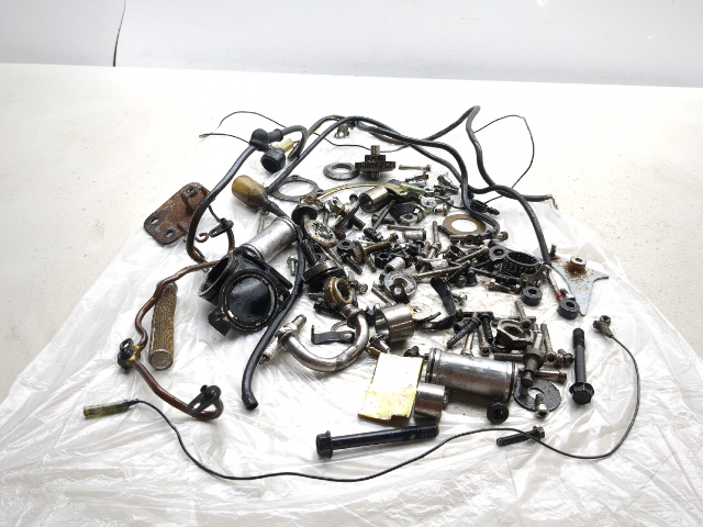 99-06 Kawasaki Vulcan 800 Drifter VN800E Engine Motor Misc Parts