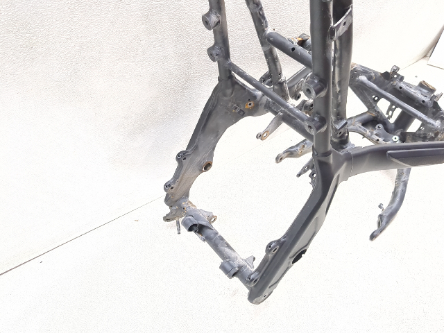 24 25 Honda CBR650R Main Frame Chassis STRAIGHT COD