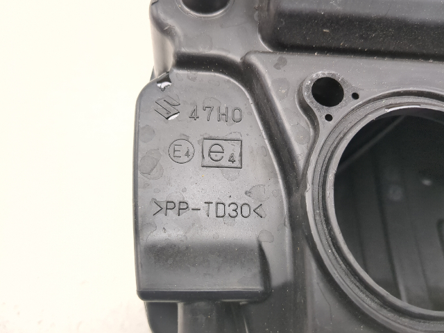 09-16 Suzuki GSXR 1000 Intake Air Box Filter Cleaner