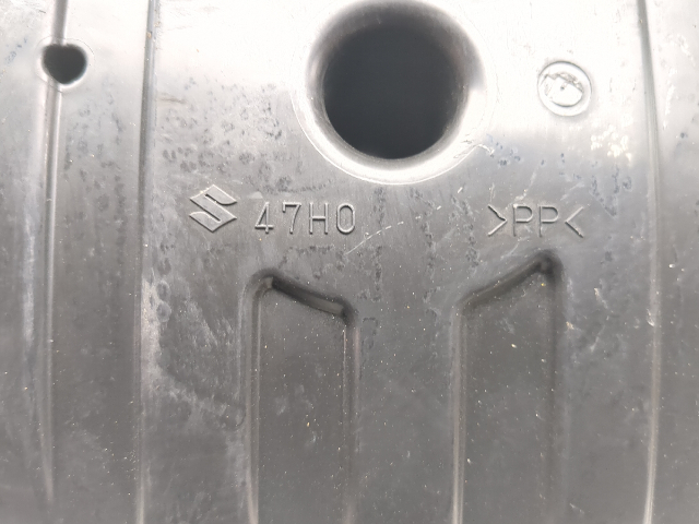 09-16 Suzuki GSXR 1000 Intake Air Box Filter Cleaner