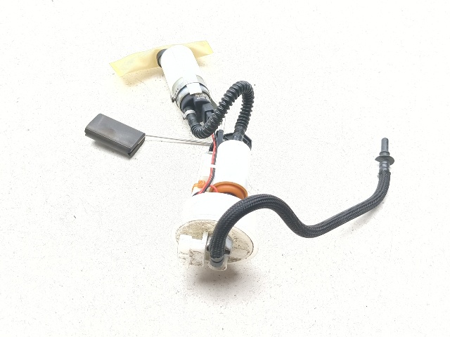 19 20 Moto Guzzi V85 TT Petrol Gas Fuel Pump Assembly 2D000451