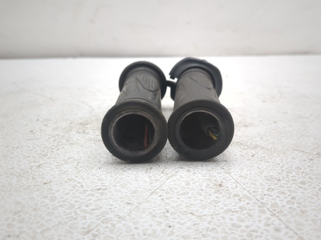 17-19 Triumph Tiger 800 XCX Front Left & Right Heated Grip Set A9638172