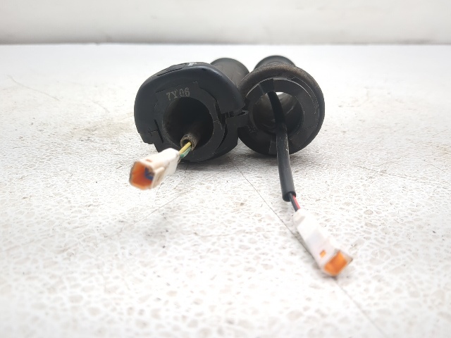 17-19 Triumph Tiger 800 XCX Front Left & Right Heated Grip Set A9638172