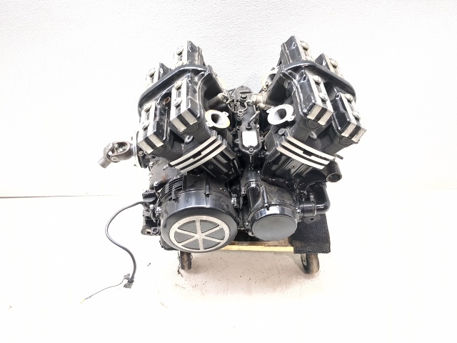 tx17277-85-07-yamaha-vmax-1200