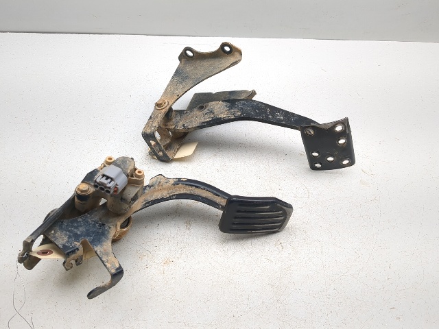 19-25 Honda Talon SXS1000 S2X Brake Accelerator Pedal Set Pair Kit 46510-HL6-A00