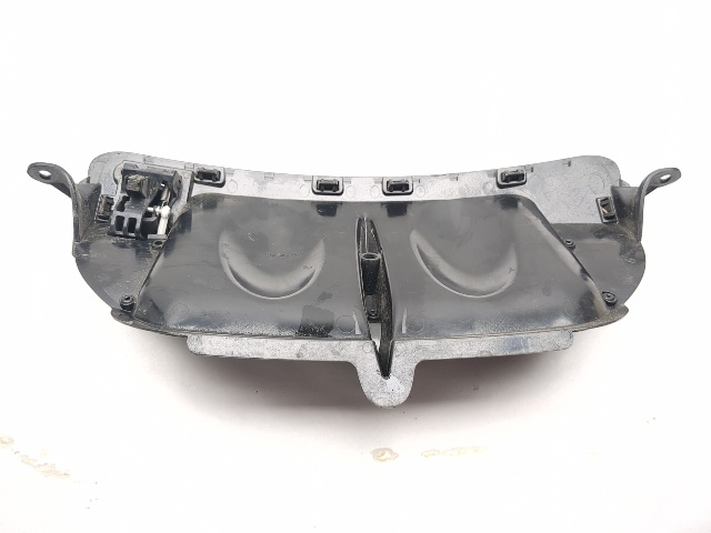 14-16 Harley Street Glide Special FLHXS Front Fairing Air Duct Vent 29200038