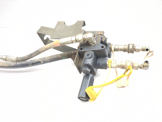 06-10 Kubota RTV 900 Front Auxiliary Hydraulic Remote Valve Assembly YW254-00104