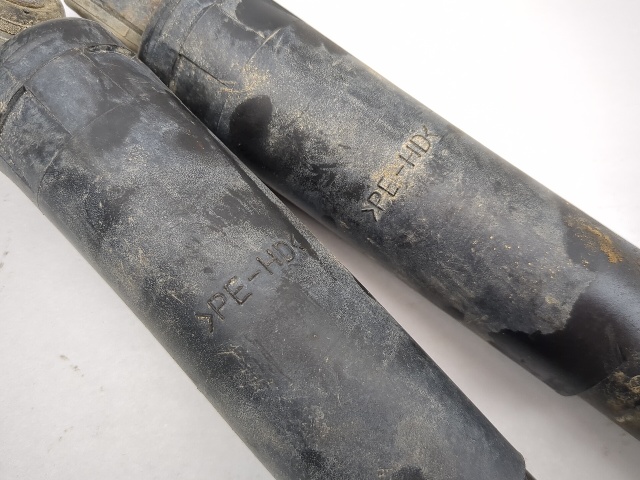 06-10 Kubota RTV 900 Left Right Rear Shock Absorber Pair K7571-11761