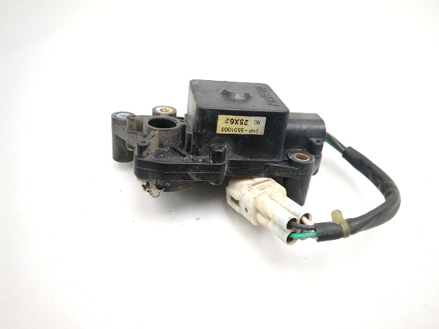 06-26 Kawasaki Vulcan 900 VN900D Secondary Throttle Valve Actuator SHP-35D1003