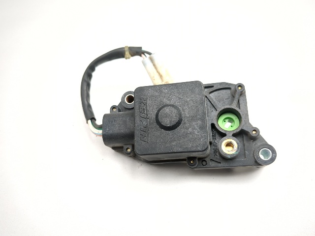 06-26 Kawasaki Vulcan 900 VN900D Secondary Throttle Valve Actuator SHP-35D1003