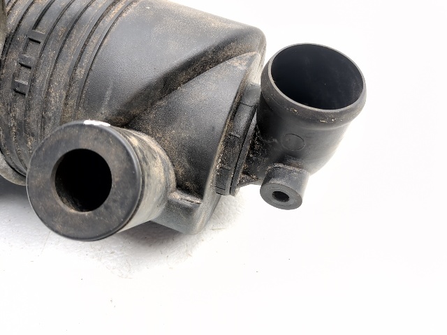 04-16 John Deere Gator HPX 4x4 Air Cleaner Housing Assembly AM136479