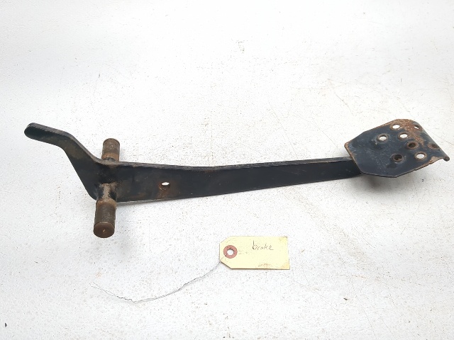 04-16 John Deere Gator HPX 4X4 Front Brake Accelerator Pedal Set AM141157