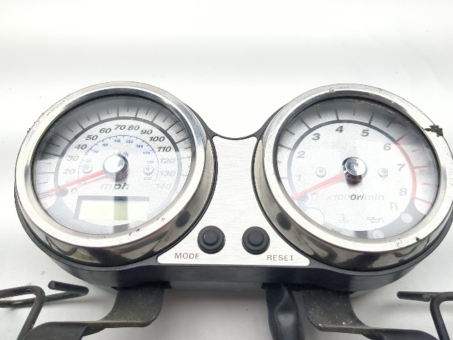 04-08 Kawasaki VN1600 Vulcan 1600 Mean Streak Front Instrument