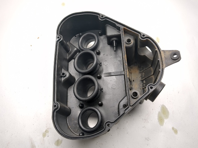 03-05 Yamaha YZF R6 Lower Intake Air Filter Housing Airbox 5SL-14411-00-00