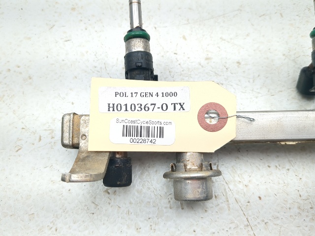 16-26 Polaris General 1000 Fuel Injector Rail Assembly 1204454