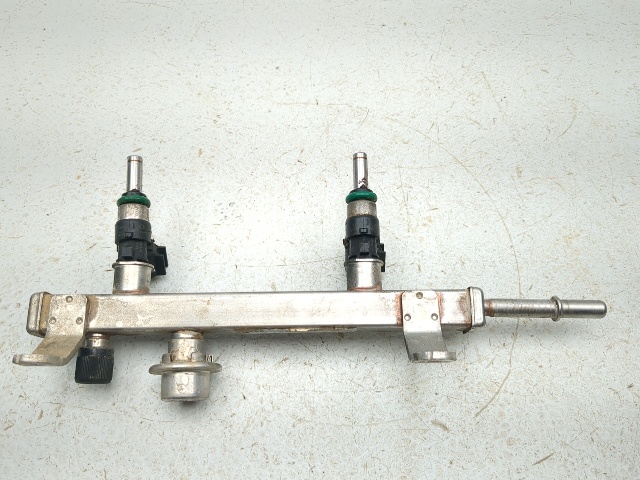16-26 Polaris General 1000 Fuel Injector Rail Assembly 1204454