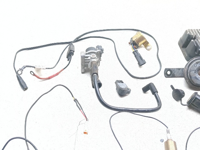 10-16 Victory Cross Country Electrical Lot Electrical Components Set O2 Sensors
