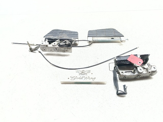 のん 88-00 Honda GL1500 SE Goldwing Rear Left Right Passenger