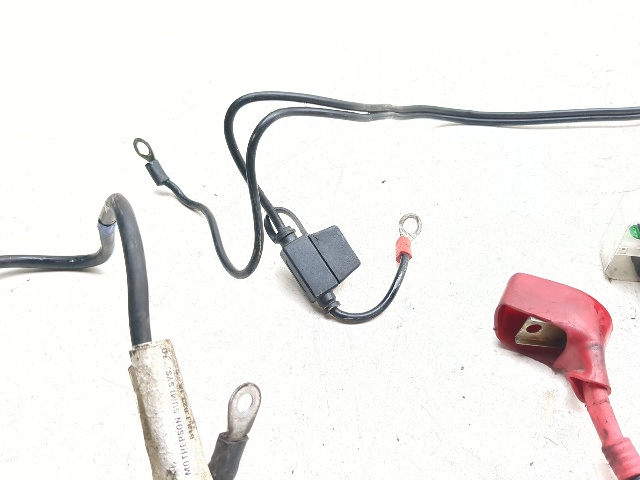 説明文 10-18 Ducati Multistrada 1200 S Starter Solenoid & Battery Cables