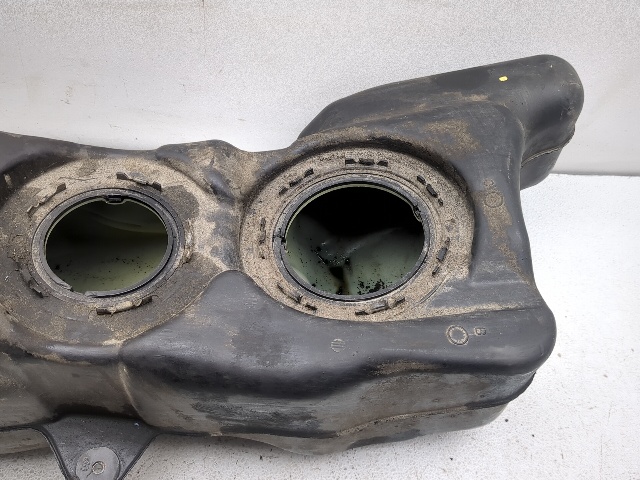 01-05 Honda Goldwing 1800 GL1800 Fuel Tank Gas Petrol 17510-MCA-000
