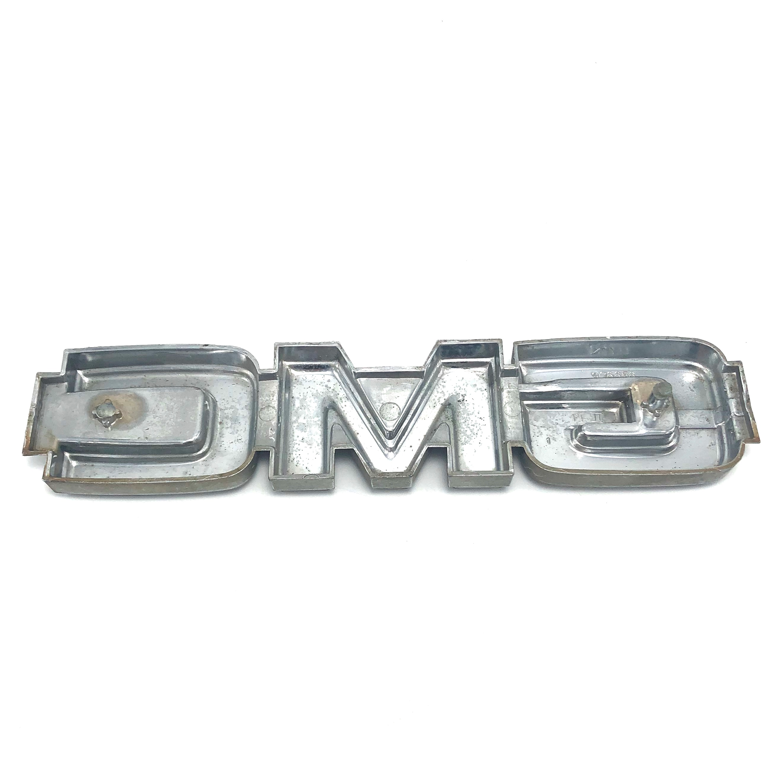 19751978 GMC C/K 1 2 3 Jimmy Front Grille Emblem OEM 376656 Vintage