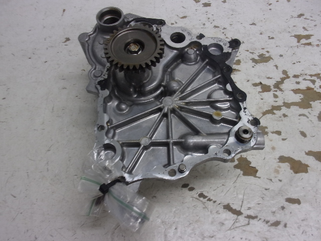 水上オートバイ用 YAMAHA XL800'00 OEM section (OIL-PUMP) parts Used [X2206-21] Yamaha Waverunner 2000 OEM Parts Diagram for OIL PUMP