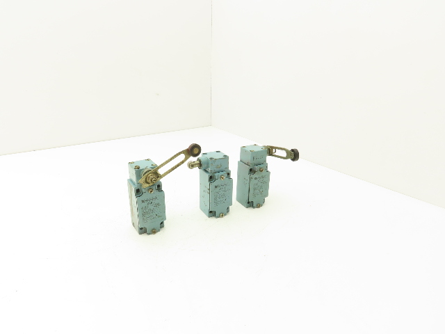 Telemecanique XCK-J Limit Switch Roller Arm ZCK-E05 Operator Head